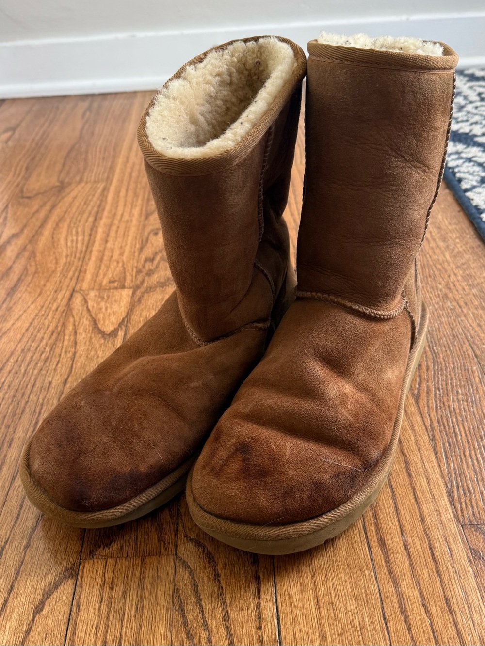 Ugg Classic Short Chestnut Sz 9 - Picture 3 of 6